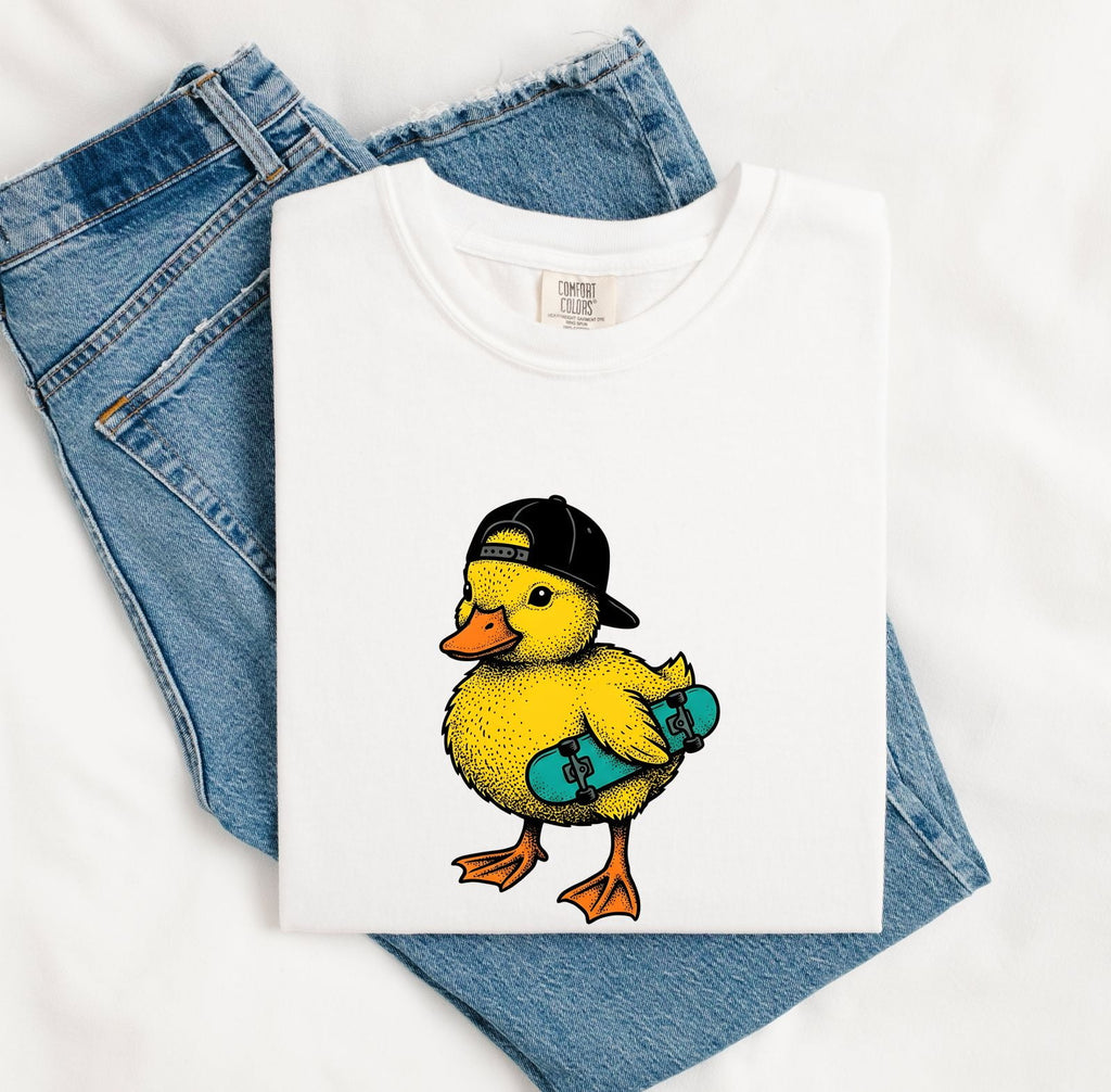 Skateboarding Duck Graphic Tee – Cute Retro Animal Tee