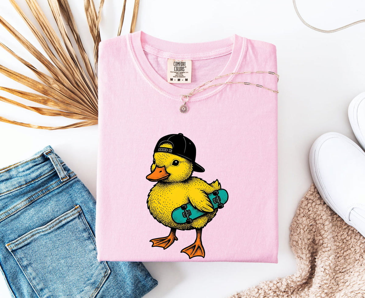 Skateboarding Duck Graphic Tee – Cute Retro Animal Tee