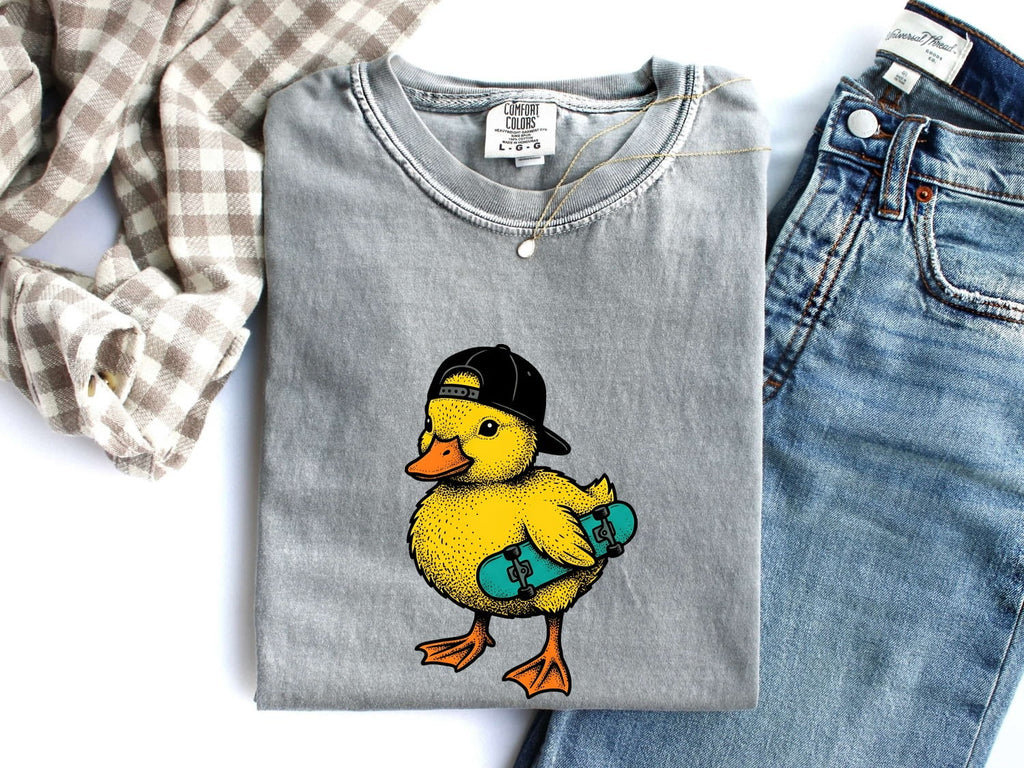 Skateboarding Duck Graphic Tee – Cute Retro Animal Tee