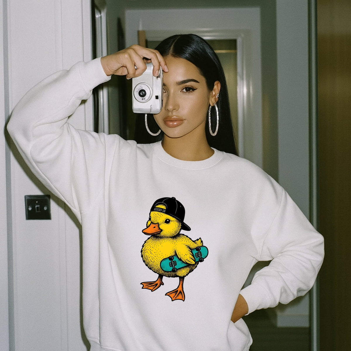 Skateboarding Duck Graphic Tee – Cute Retro Animal Tee