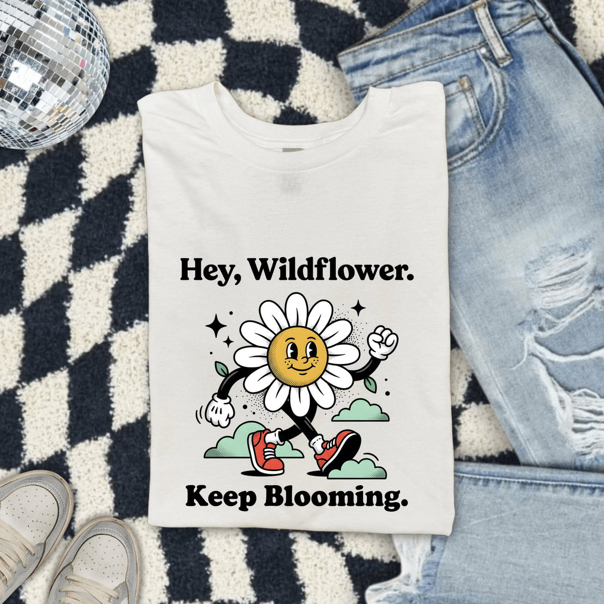 Hey Wildflower Keep Blooming Tee – Retro Daisy Graphic Tee