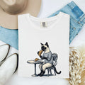 Coffee Cat Shirt – Funny Cat Lover Tee – Café Cat & Croissant Tee – Cat Mom Gift – Vintage French Café Graphic Tee