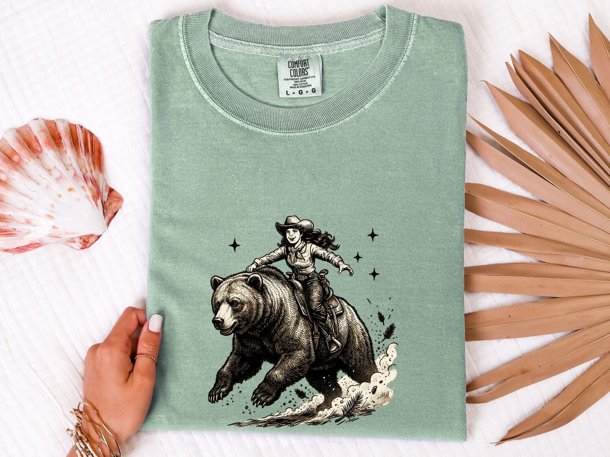 Grizzly Bear Tee – Vintage Wilderness Graphic Tee – Bear Lover Outdoor Gift
