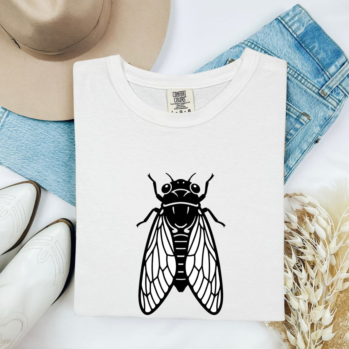 Cicada Tee – Vintage Insect Graphic Tee – Entomology Shirt – Bug Lover Gift