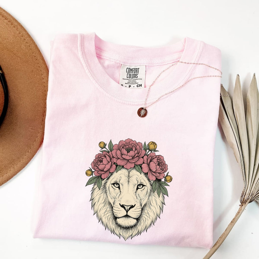 Floral Lion Shirt, Lion with Flower Crown Tee, Feminine Wildlife Tee