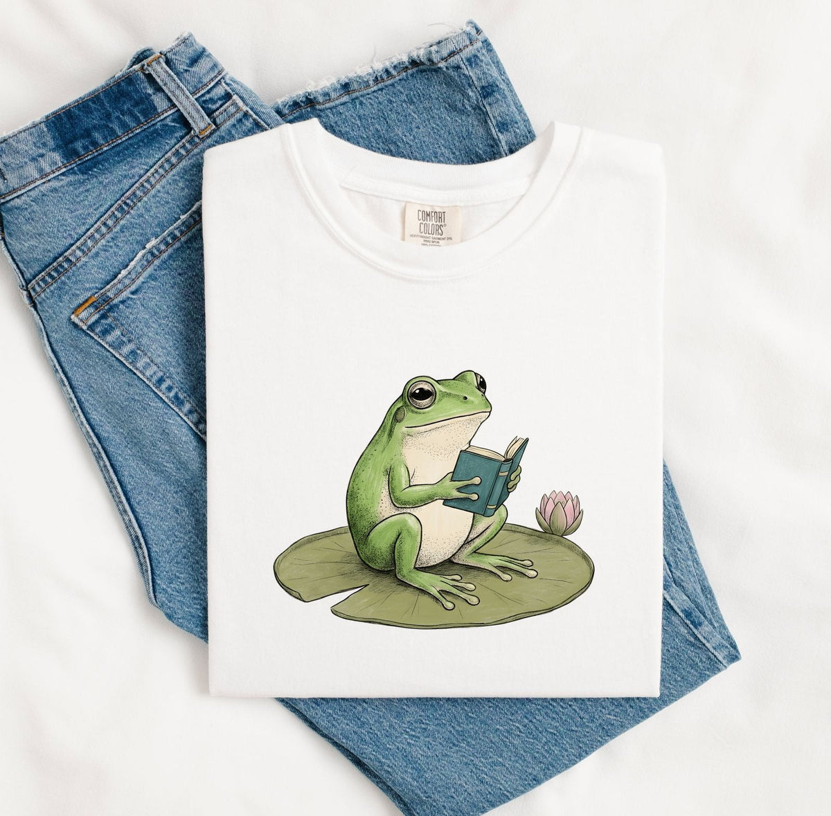 Cute Frog Shirt, Reading Frog Tee, Cottagecore Animal Tee