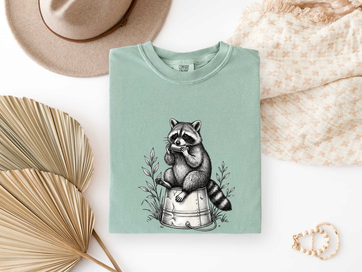 Raccoon Shirt, Vintage Wildlife Tee, Woodland Animal Shirt