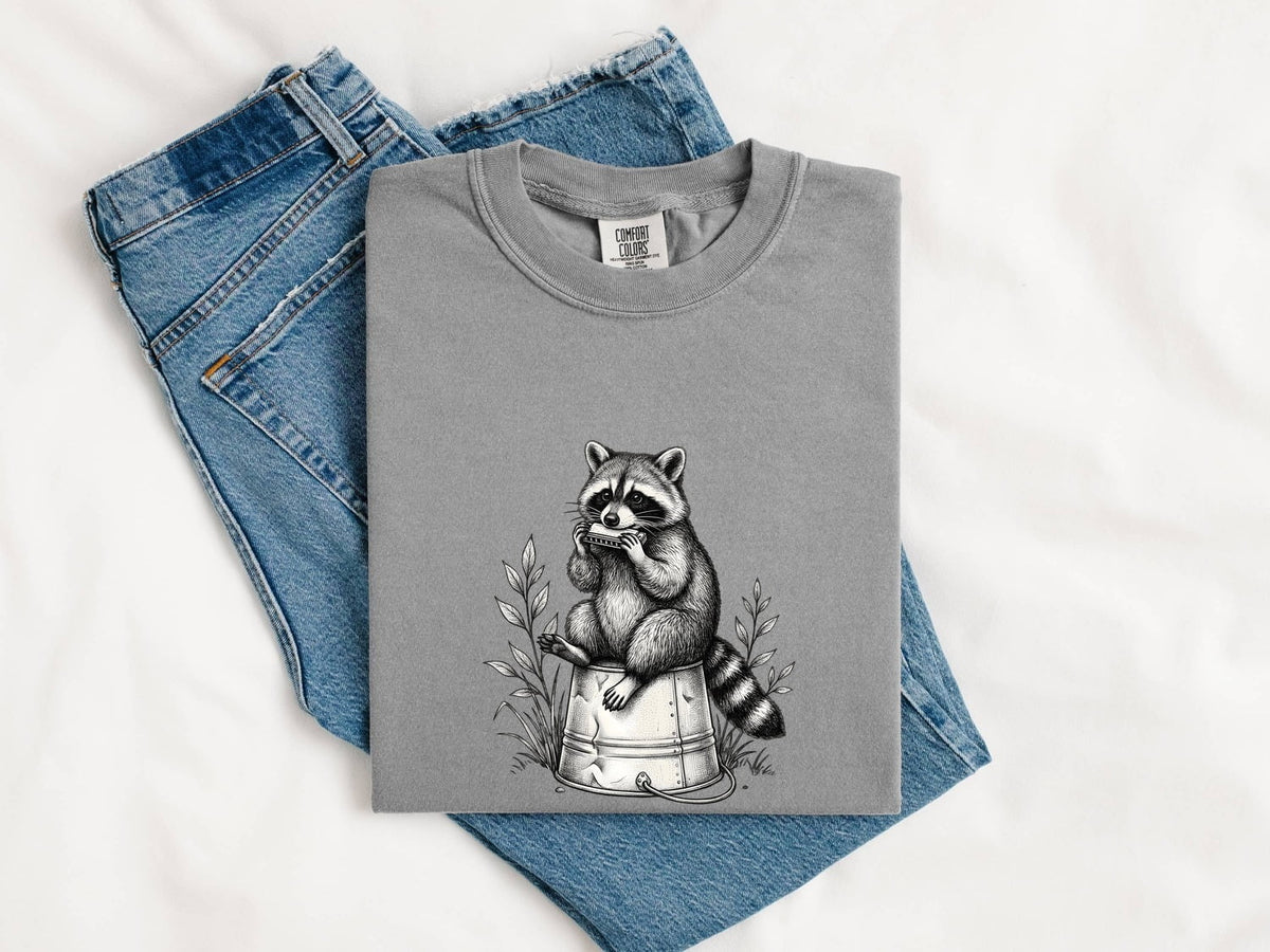 Raccoon Shirt, Vintage Wildlife Tee, Woodland Animal Shirt