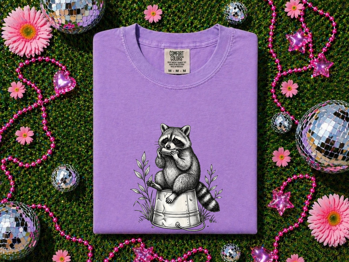 Raccoon Shirt, Vintage Wildlife Tee, Woodland Animal Shirt