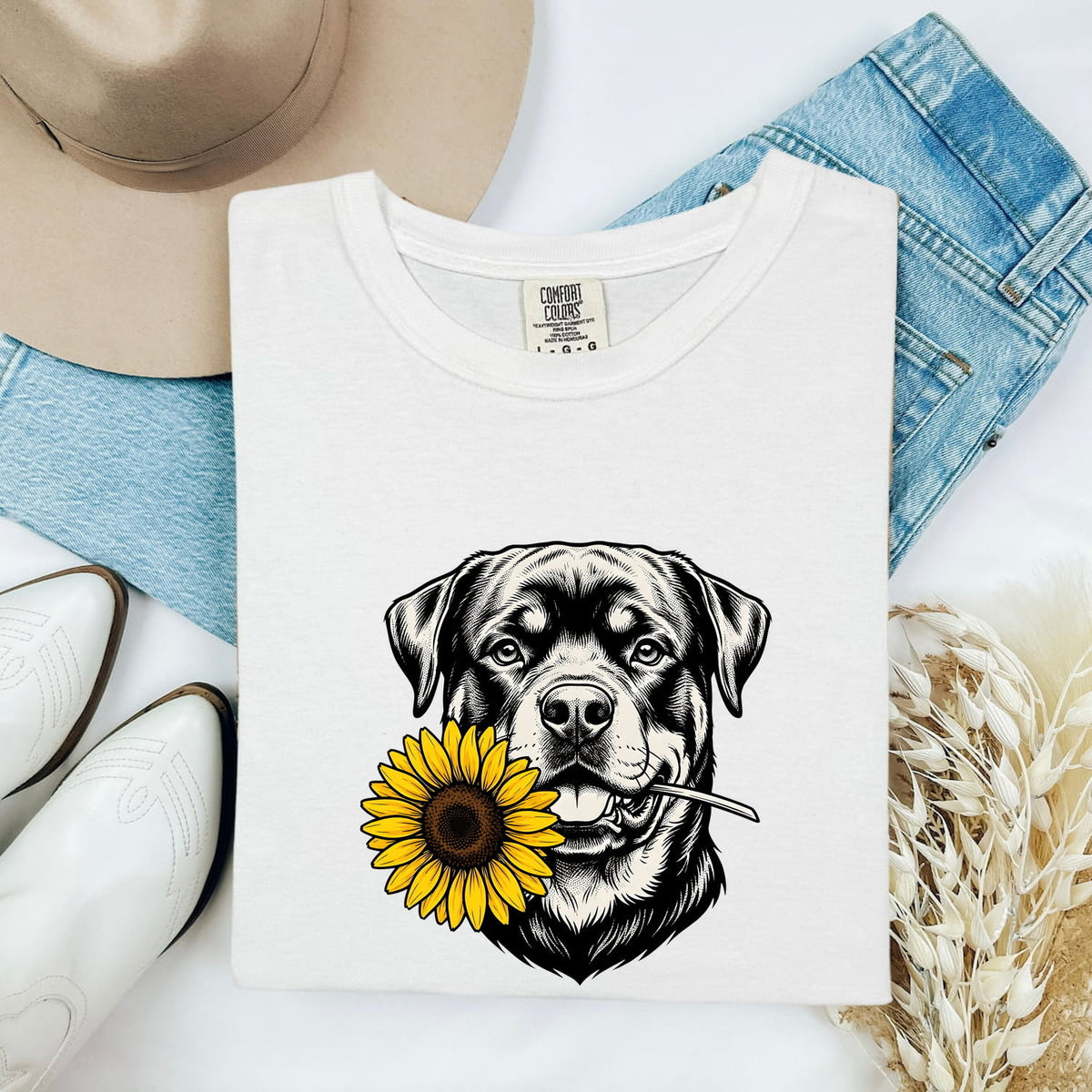 Rottweiler Shirt, Sunflower Dog Tee, Rottie Mom Gift, Floral Dog Lover Shirt