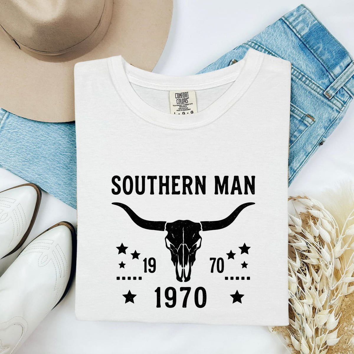 Southern Man Shirt, Western Bull Skull Tee, Vintage Cowboy Shirt, Country Western Gift, Rustic Ranch T-Shirt