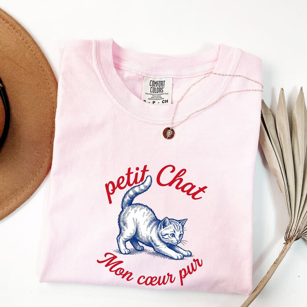 Petit Chat Shirt, French Cat Tee, Vintage Kitten Graphic Shirt, Cute Cat Lover Gift, Cat Mom Tee for Women