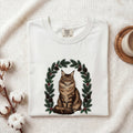 Maine Coon Christmas Shirt – Vintage Botanical Holiday Cat Tee