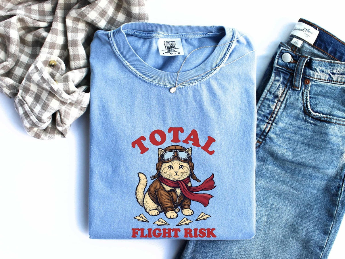 Total Flight Risk Aviator Cat Shirt – Funny Vintage Pilot Tee